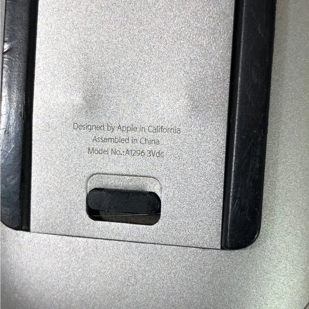 Apple Magic Gen 1 Bluetooth Wireless Mouse A1296